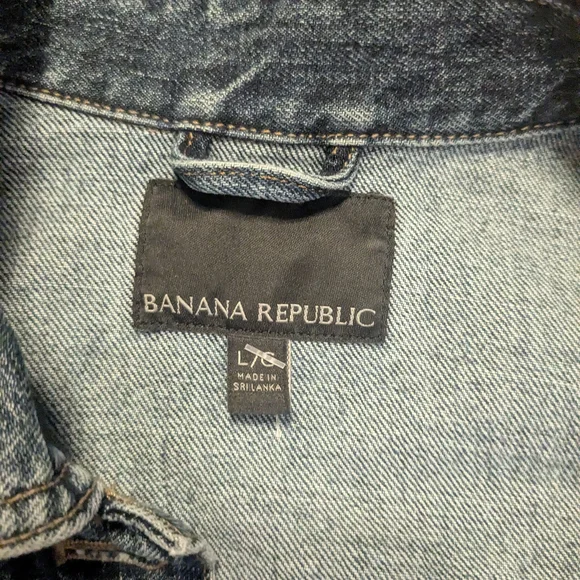 Women's Denim Jacket with Floral Embroidery - Picture 3 of 3